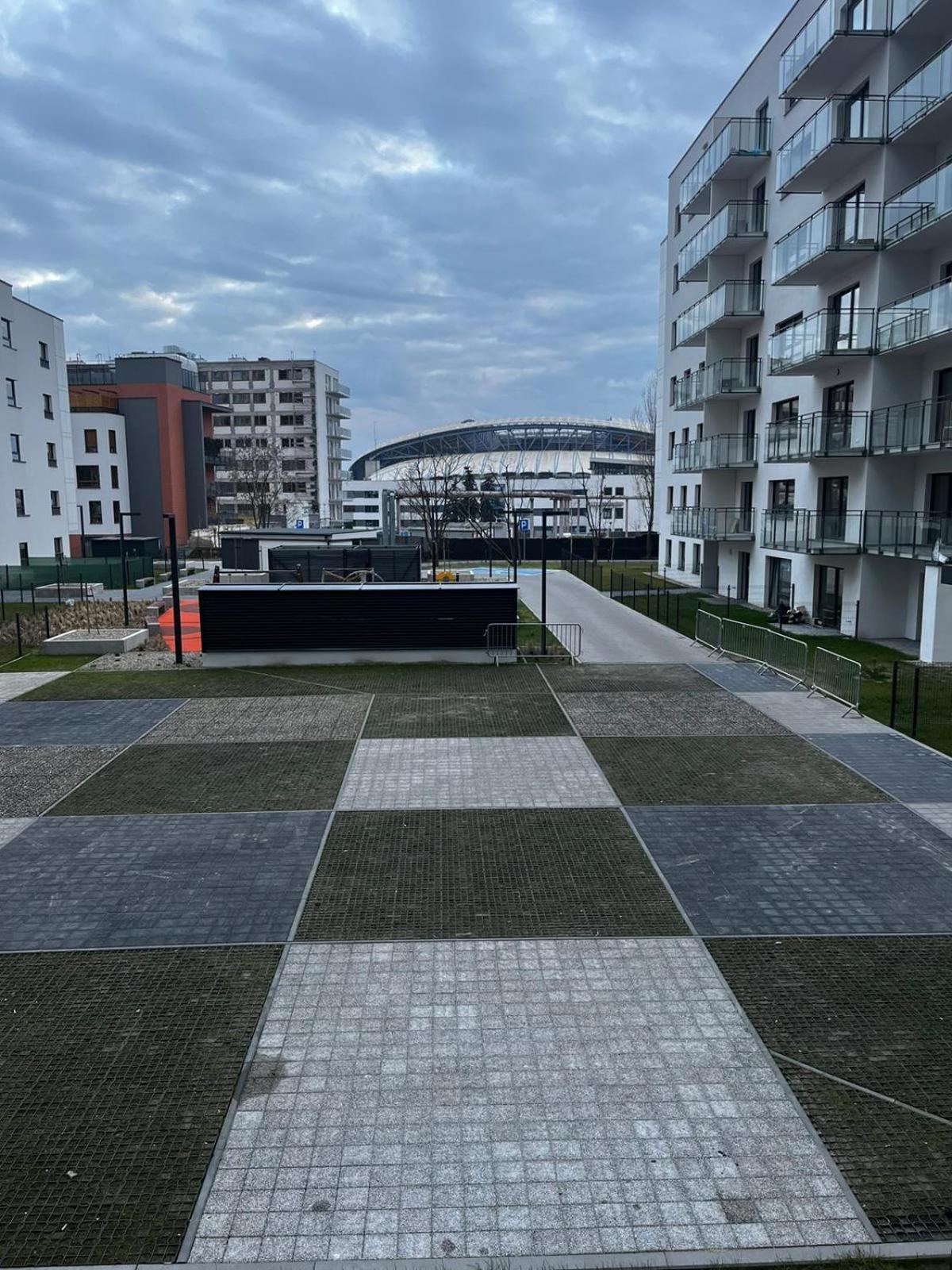 Apartament Z Widokiem Na Stadion Styl Industrialny Jedyny Taki Check In 24 H พอซนาน ภายนอก รูปภาพ